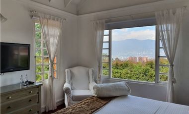 Casa campestre en Venta Poblado  Medellin