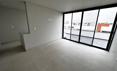 CASA EN RENTA EN SOLARES EN COTO