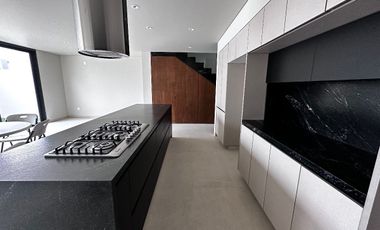 CASA EN RENTA EN SOLARES EN COTO