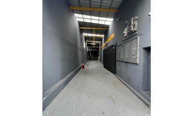 Alquiler de Bodega con espacio de local en Alquiler en San Francisco
