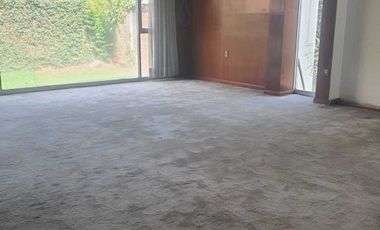 CASA CON USO DE SUELO, IDEAL PARA OFICINAS