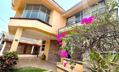 Increible Propiedad de 3 casas - Ixtapan de la Sal