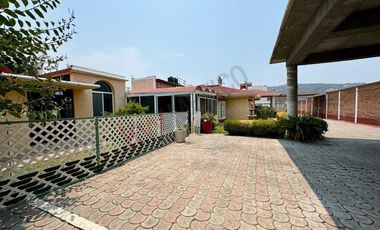 Increible Propiedad de 3 casas - Ixtapan de la Sal