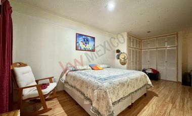 Increible Propiedad de 3 casas - Ixtapan de la Sal