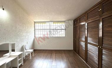 Increible Propiedad de 3 casas - Ixtapan de la Sal