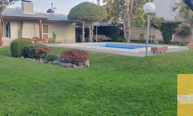 Casa en venta de 5 dormitorios en Centenario