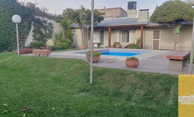 Casa en venta de 5 dormitorios en Centenario