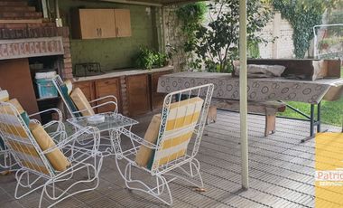 Casa en venta de 5 dormitorios en Centenario