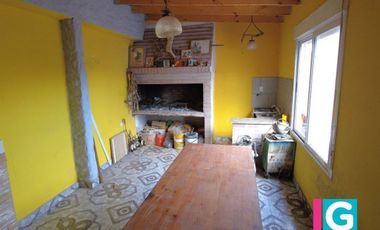 Hermosa casa en el barrio Ciudad Atlántida.