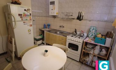 Ph interno en el Corazón de Punta Alta, con patio y dependen