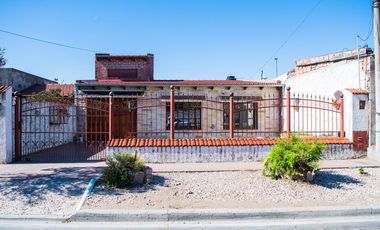 VENTA - CASA - 1 DORMITORIO - PUNTA ALTA