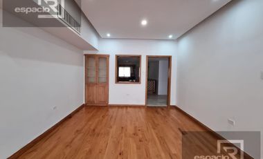 CASA EN VENTA EN VALLE DEL ÁNGEL FRENTE A PARQUE  CON RECAMARA EN PLANTA BAJA