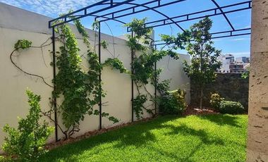 CASA EN VENTA EN VALLE DEL ÁNGEL FRENTE A PARQUE  CON RECAMARA EN PLANTA BAJA