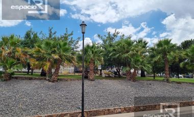 CASA EN VENTA EN VALLE DEL ÁNGEL FRENTE A PARQUE  CON RECAMARA EN PLANTA BAJA