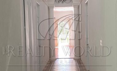 Casas en Venta en Bosques de San Ángel Sector Palmillas