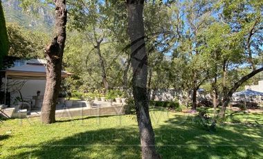 Casas en Venta en Bosques de San Ángel Sector Palmillas