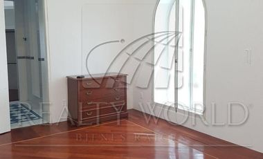 Casas en Venta en Bosques de San Ángel Sector Palmillas