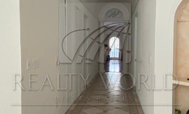 Casas en Venta en Bosques de San Ángel Sector Palmillas