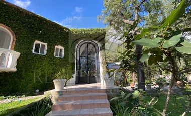 Casas en Venta en Bosques de San Ángel Sector Palmillas