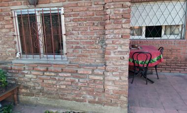 Casa  en Venta Ramos Mejia / La Matanza (B111 509)