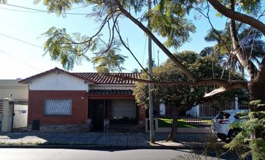 Casa  en Venta Ramos Mejia / La Matanza (B111 509)