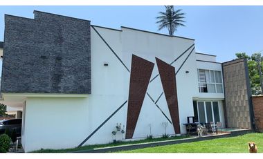 EXCLUSIVA CASA DE LUJO EN CONJUNTO RESIDENCIAL EN CARTAGO VALLE