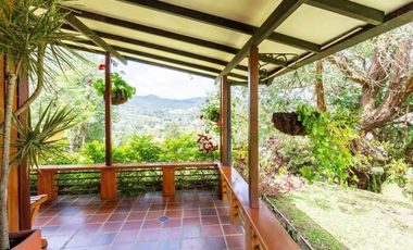 Finca en venta en La Ceja