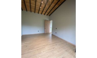 Casa campestre para la venta, Parcelación cerrada, El Retiro