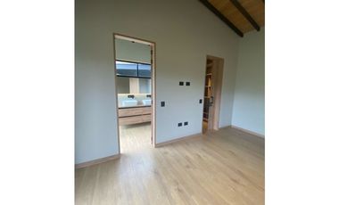 Casa campestre para la venta, Parcelación cerrada, El Retiro