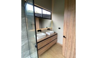 Casa campestre para la venta, Parcelación cerrada, El Retiro