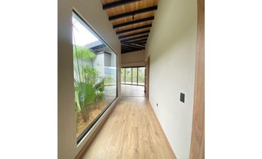 Casa campestre para la venta, Parcelación cerrada, El Retiro