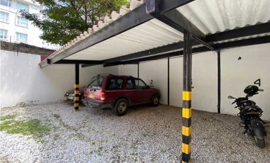 Apartamento Residencial Amplio en Rodadero- 005