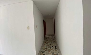 Apartamento Residencial Amplio en Rodadero- 005