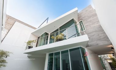 Casa en Venta de Lujo Arcos Guadalupe Zapopan