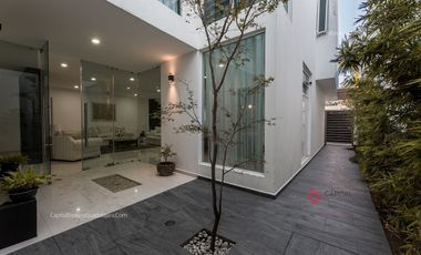 Casa en Venta de Lujo Arcos Guadalupe Zapopan