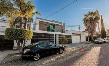 Casa en Venta de Lujo Arcos Guadalupe Zapopan