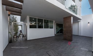 Casa en Venta de Lujo Arcos Guadalupe Zapopan