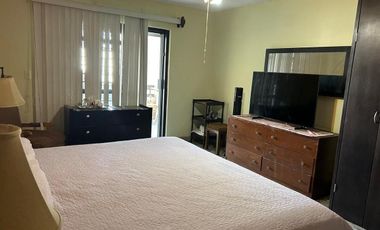VENTA  DE CASA EN CHAPULTEPEC COUNTRY.  INVERSIÓN, ZONA FIANCIERA DE GDL.