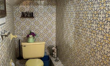 VENTA  DE CASA EN CHAPULTEPEC COUNTRY.  INVERSIÓN, ZONA FIANCIERA DE GDL.
