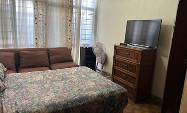 VENTA  DE CASA EN CHAPULTEPEC COUNTRY.  INVERSIÓN, ZONA FIANCIERA DE GDL.
