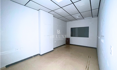 ALQUILO OFICINA EN EL DORADO/ TUMBA MUERTO (8)