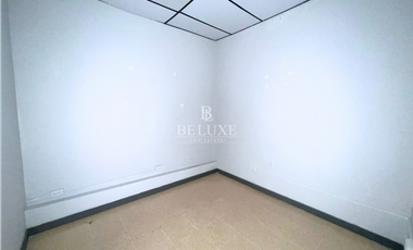 ALQUILO OFICINA EN EL DORADO/ TUMBA MUERTO (8)