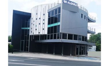 Se alquila edificio a 5 minutos de Costa del Este