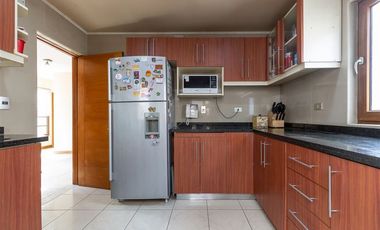 Casa en Venta en Colina la Gloria 2200