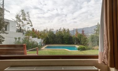 Casa en Venta en Colina la Gloria 2200