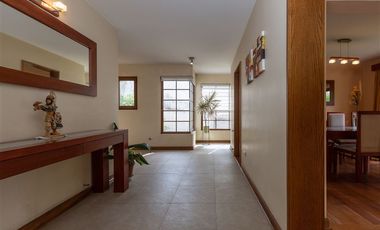 Casa en Venta en Colina la Gloria 2200