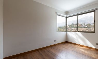 Casa en Venta en Colina Miravalle 9800