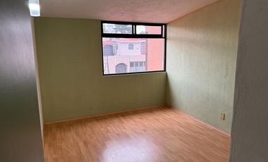 VENTA CASA PLAZA DE SAN BUENAVENTURA