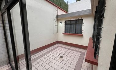 VENTA CASA PLAZA DE SAN BUENAVENTURA