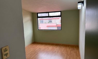 VENTA CASA PLAZA DE SAN BUENAVENTURA